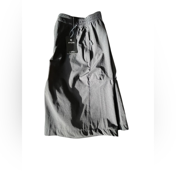 NWT- Mens FitsT4 Black Shorts in Size XL. - Picture 5 of 10